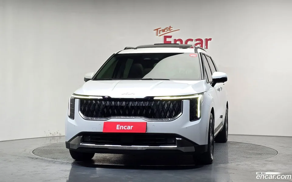 Kia Carnival 9 2024 — thumbnail 3