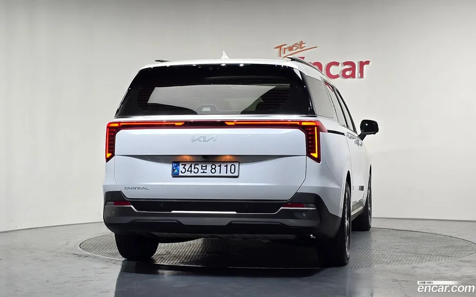 Kia Carnival 9 2024 — thumbnail 4