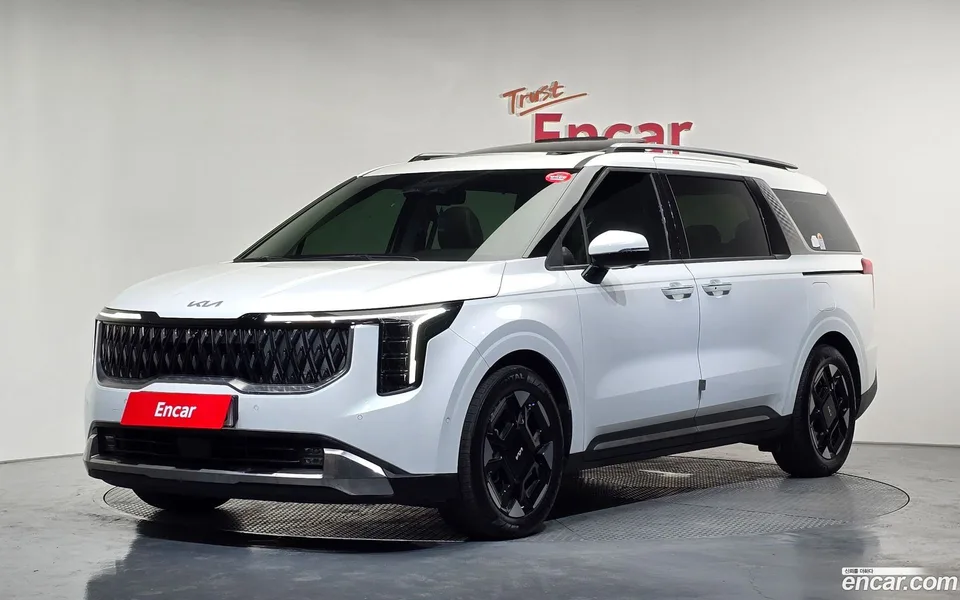 Kia Carnival 9 2024 — photo 1, buy with delivery to Moscow