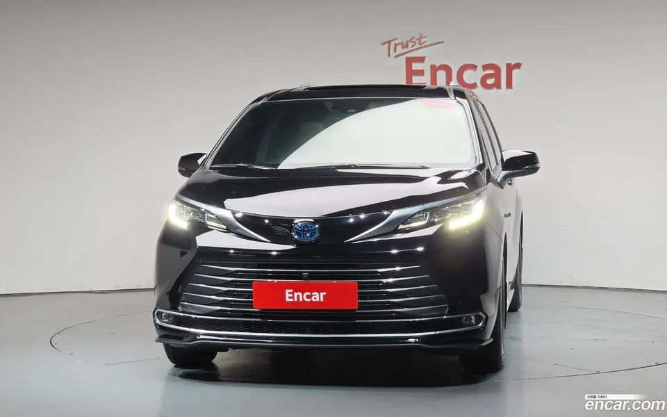 Toyota Sienna 2.5 AWD 2024 — thumbnail 3