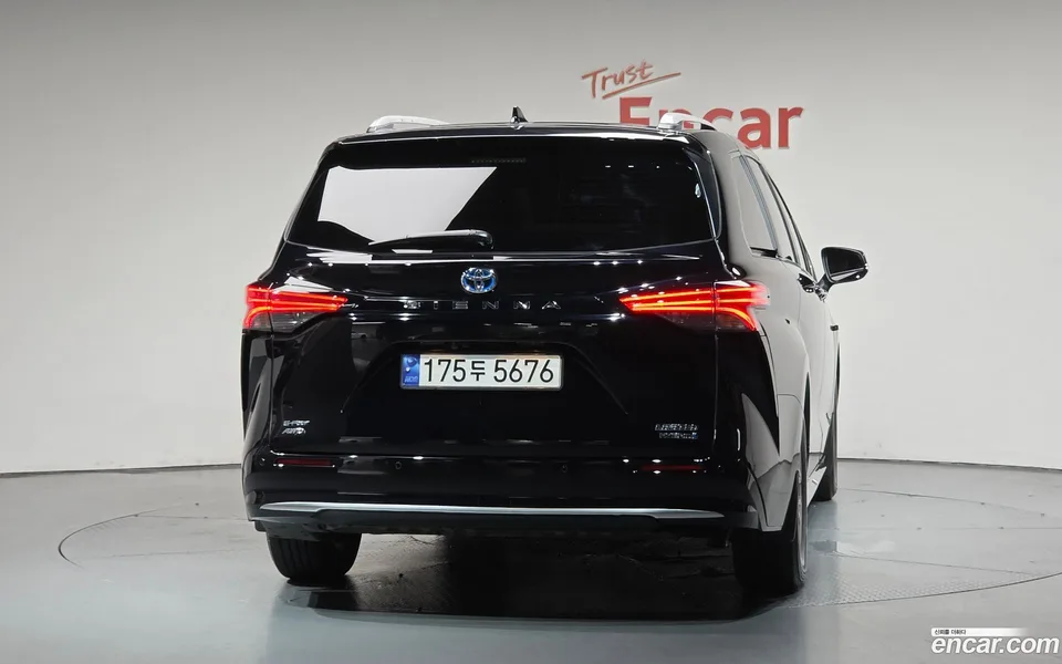 Toyota Sienna 2.5 AWD 2024 — thumbnail 4