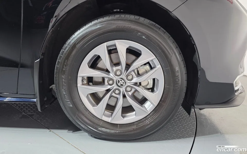 Toyota Sienna 2.5 AWD 2024 — thumbnail 5