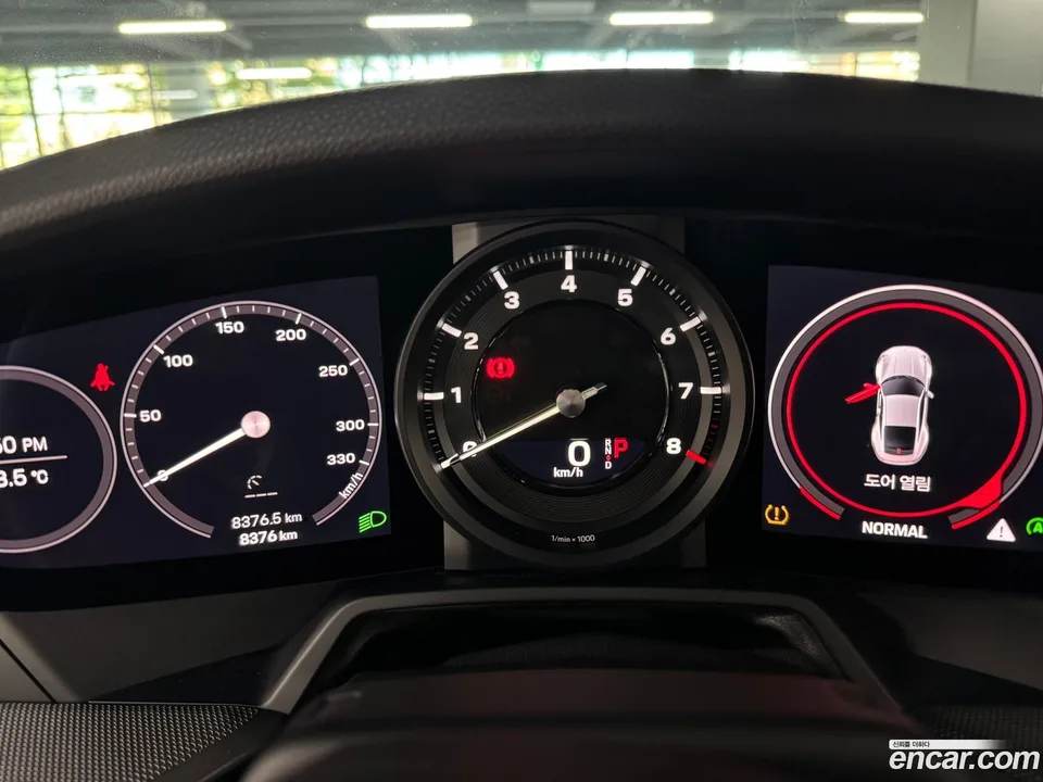 Porsche 911 (992) 2024 — thumbnail 2