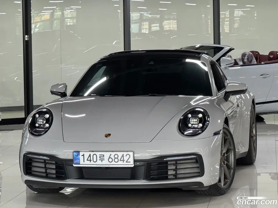 Porsche 911 (992) 2024 — photo 1, buy with delivery to Moscow