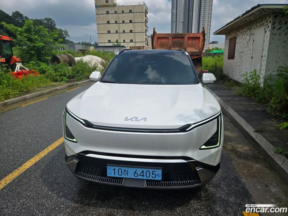 Kia EV5 2WD 2026 — photo 1, buy with delivery to Moscow
