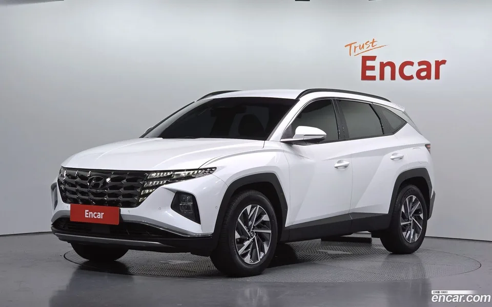 Hyundai Tucson Hybrid 2WD 2022 — photo 1, buy with delivery to Moscow