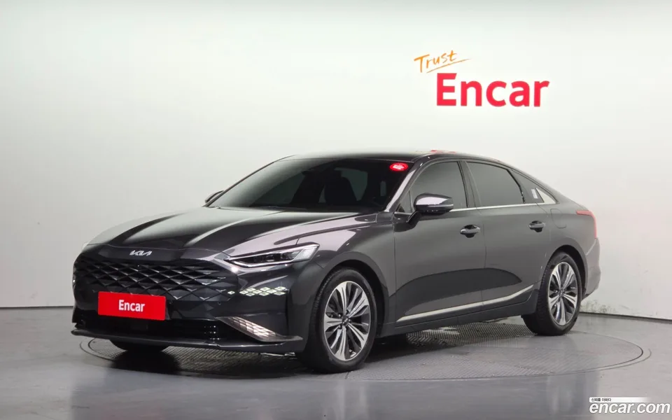 Kia K8 Hybrid 2022 — photo 1, buy with delivery to Moscow