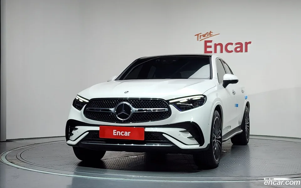 Mercedes-Benz GLC-Class GLC300 4MATIC 2024 — thumbnail 3