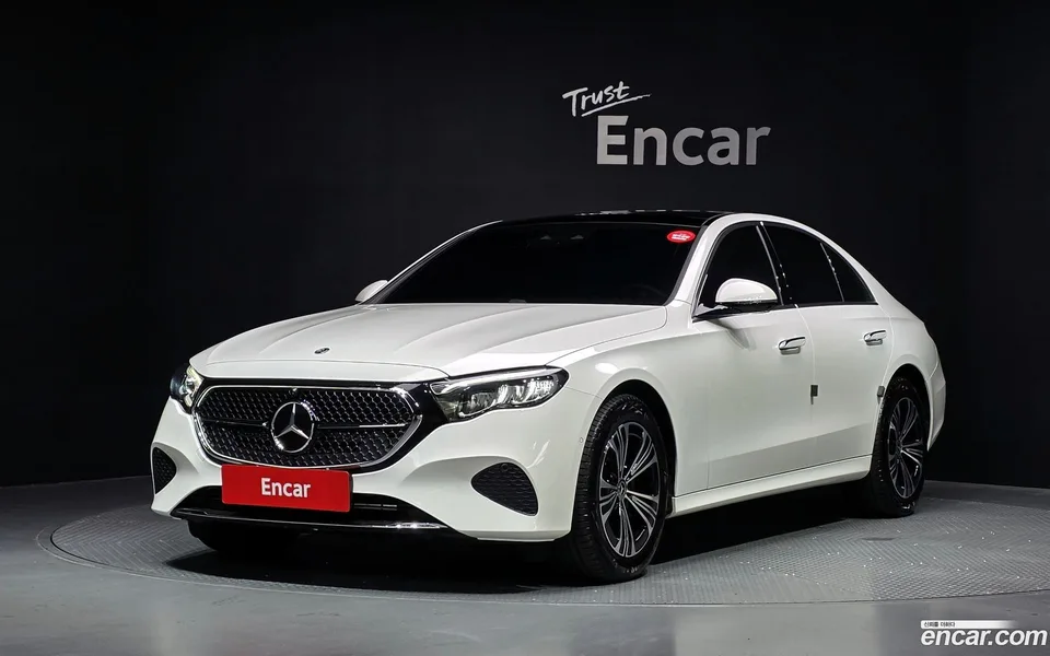 Mercedes-Benz E-Class E200 2025 — photo 1, buy with delivery to Moscow