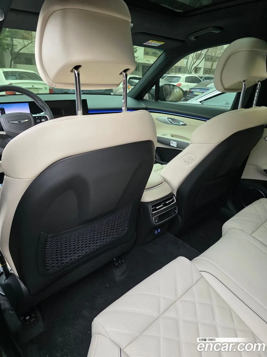 Genesis GV70 2.5T AWD 2026 — thumbnail 3