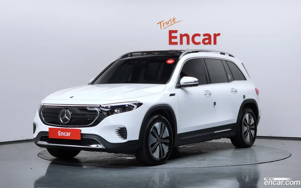 Mercedes-Benz EQB EQB300 4MATIC 2023 — photo 1, buy with delivery to Moscow