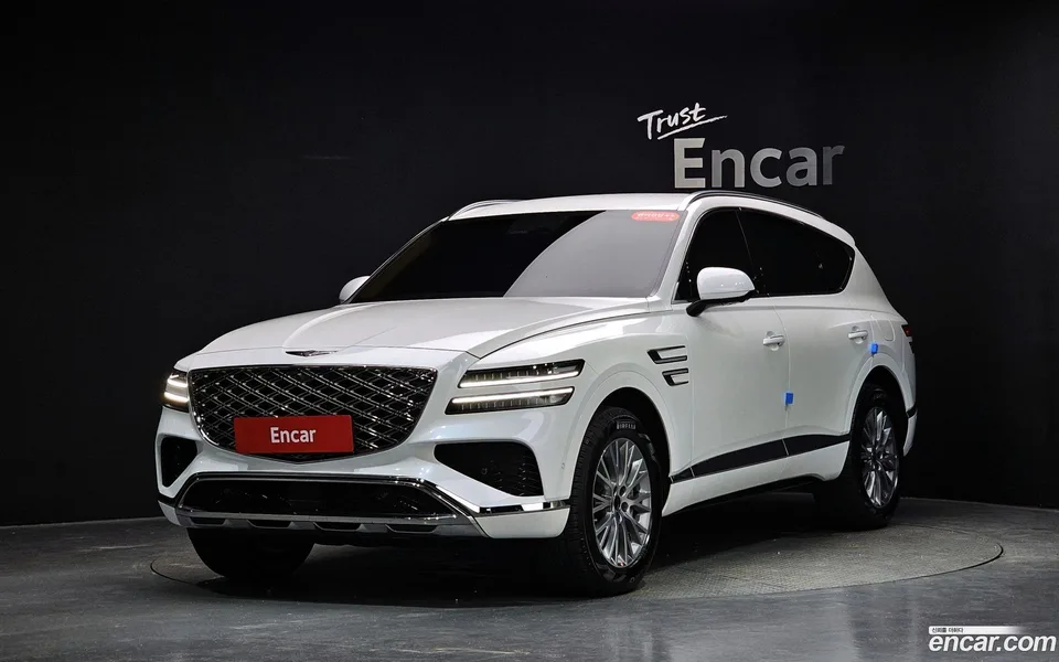 Genesis GV80 2.5T 2WD 2024 — photo 1, buy with delivery to Moscow