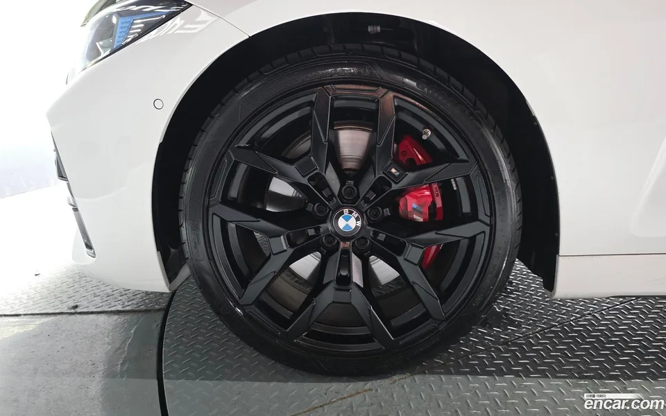 BMW 4 Series 420i M 2024 — thumbnail 5