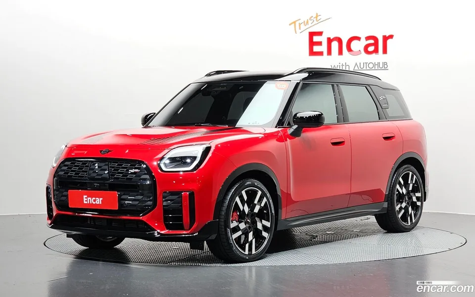MINI Cooper S Countryman ALL4 JCW 2025 — photo 1, buy with delivery to Moscow