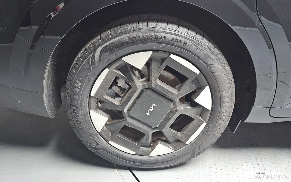 Kia Carnival 9 2024 — thumbnail 2