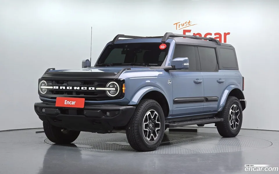 Ford Bronco 2.7 2024 — photo 1, buy with delivery to Moscow