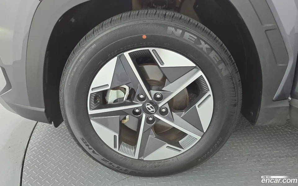 Hyundai Tucson NX4 1.6 2WD 2024 — thumbnail 2