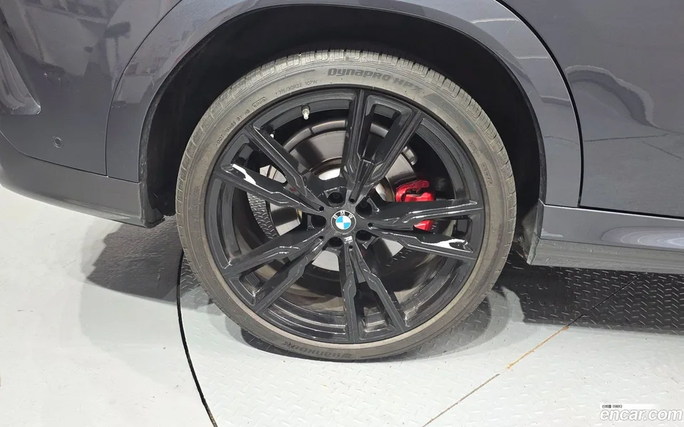 BMW X6 M50i 2022 — thumbnail 5