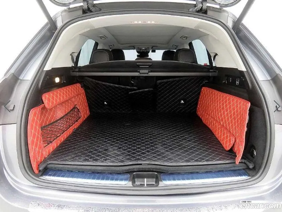 Mercedes-Benz GLE-Class GLE300d 4MATIC 2023 — thumbnail 2