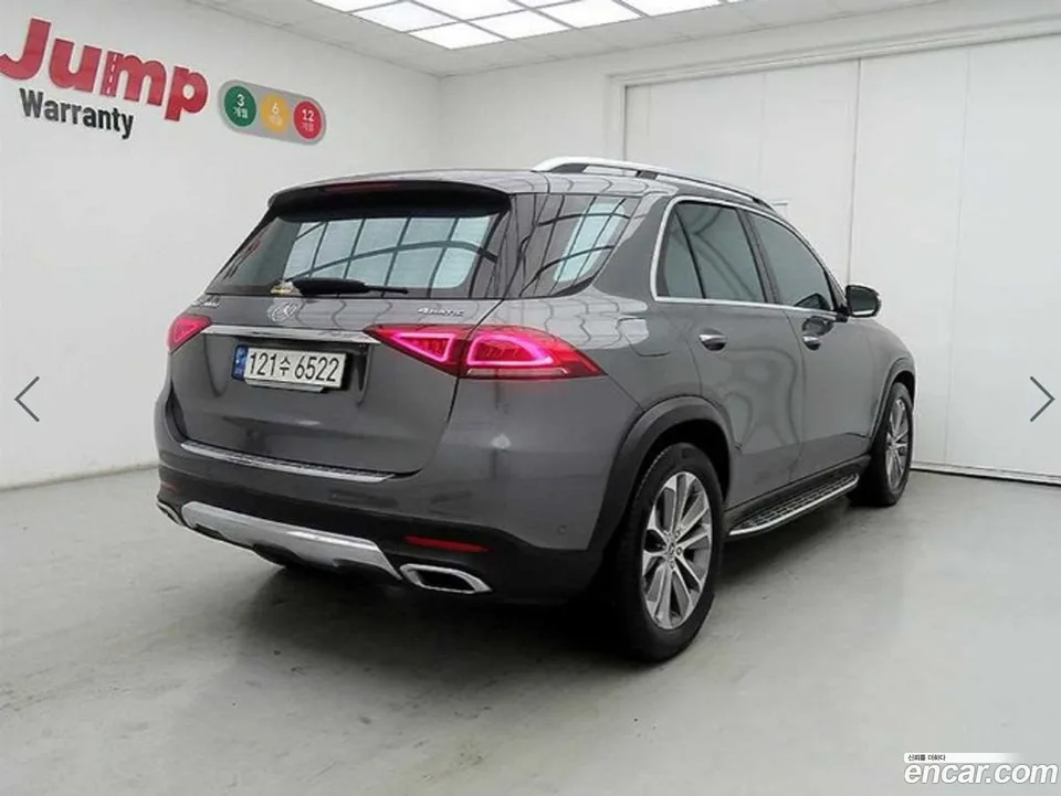 Mercedes-Benz GLE-Class GLE300d 4MATIC 2023 — thumbnail 4