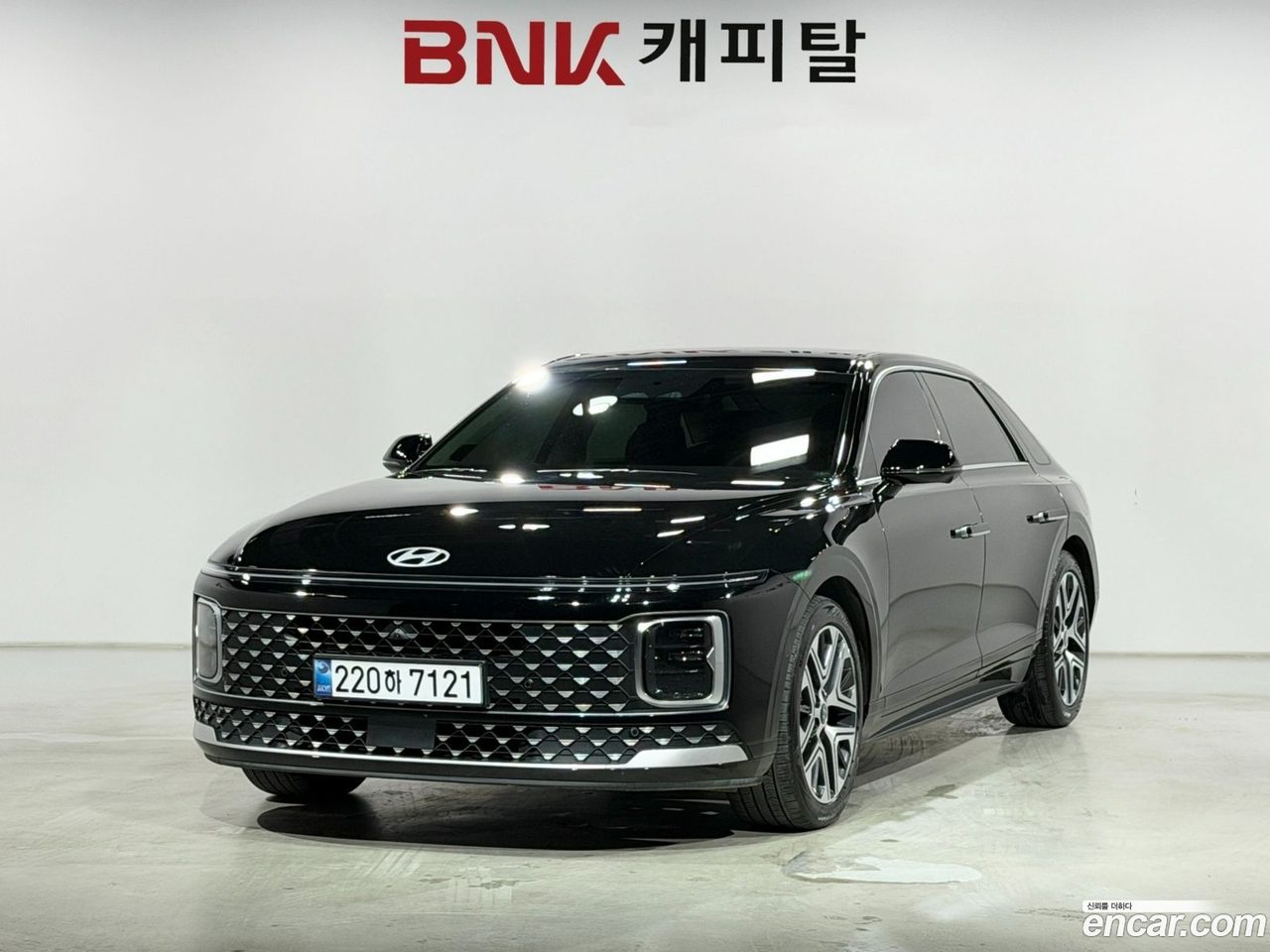Hyundai Grandeur Hybrid 2024 — 3