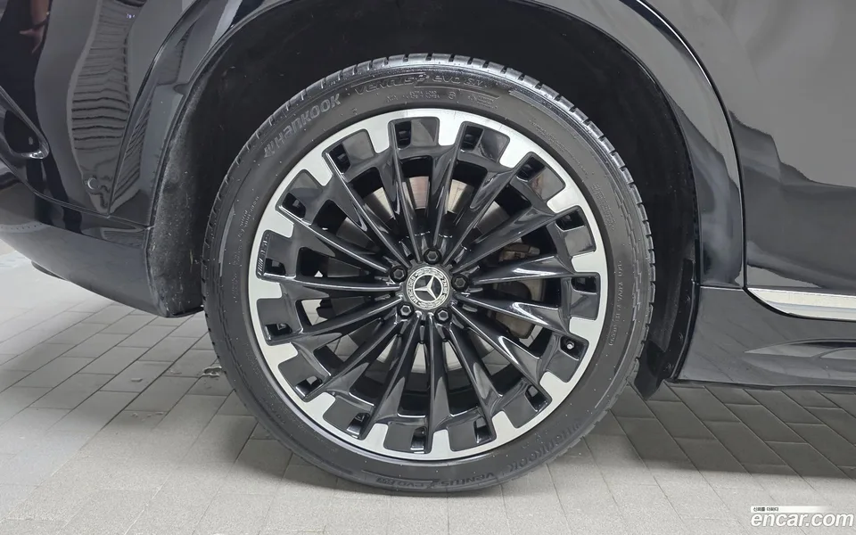 Mercedes-Benz EQS SUV EQS580 4MATIC 2023 — thumbnail 2