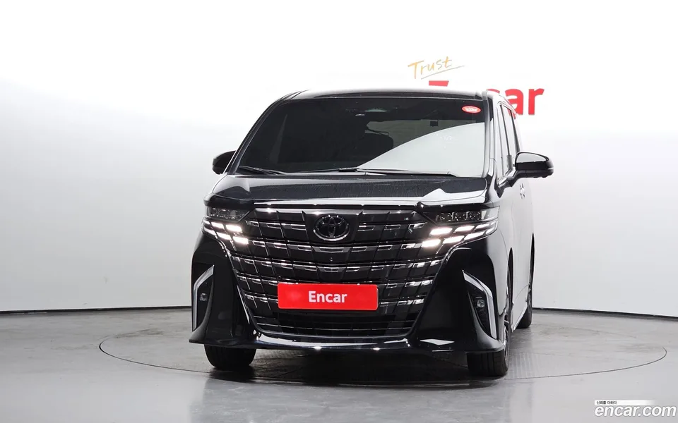 Toyota Alphard 2.5 HEV AWD 2025 — thumbnail 3