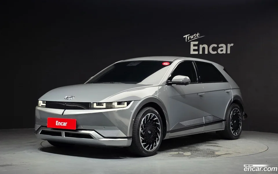 Hyundai Ioniq 5 AWD 2022 — photo 1, buy with delivery to Moscow