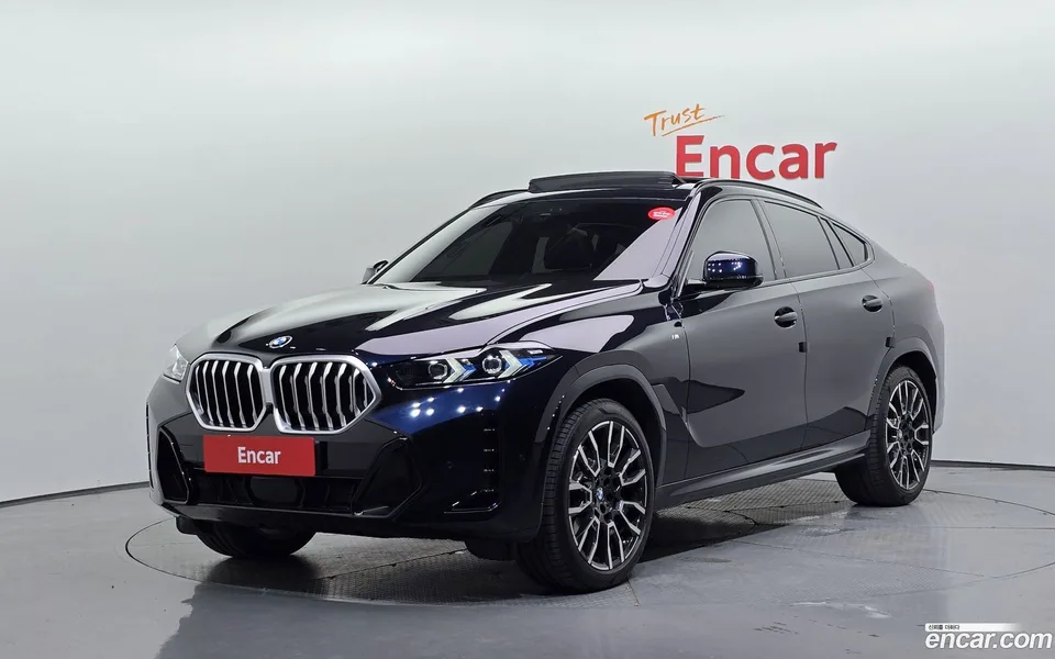 BMW X6 xDrive40i M 2025 — photo 1, buy with delivery to Moscow