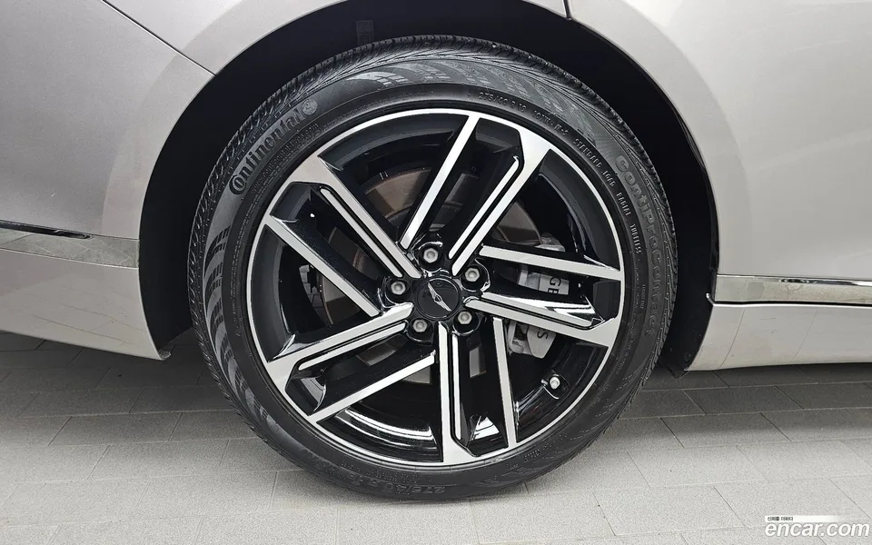 Genesis G80 2.5 AWD 2025 — thumbnail 2