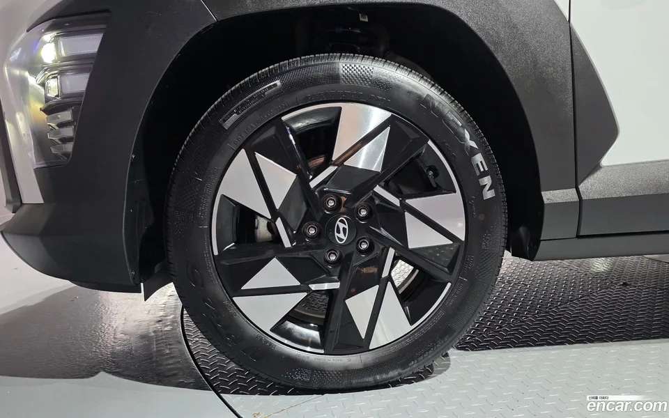 Hyundai Kona Hybrid 2024 — thumbnail 2
