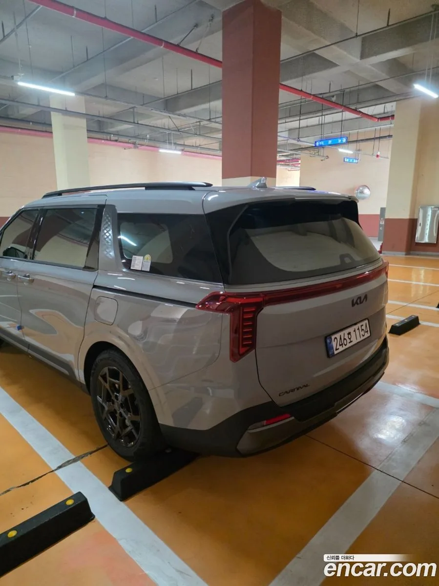 Kia Carnival HEV 7 X Line 2026 — thumbnail 3