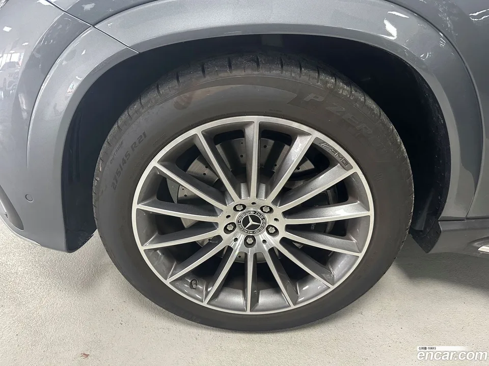 Mercedes-Benz GLE-Class GLE450 4MATIC 2025 — thumbnail 2