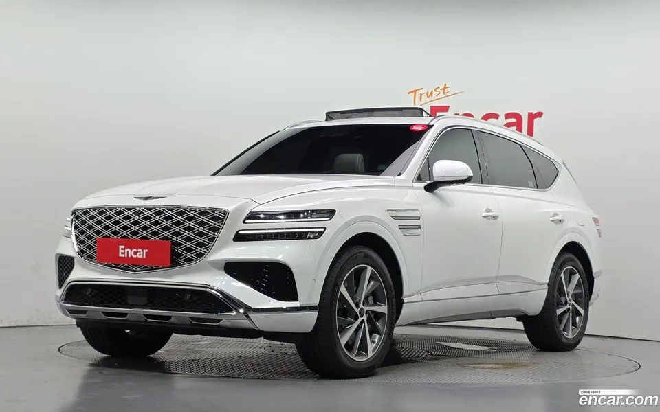 Genesis GV80 2.5T AWD 2025 — photo 1, buy with delivery to Moscow