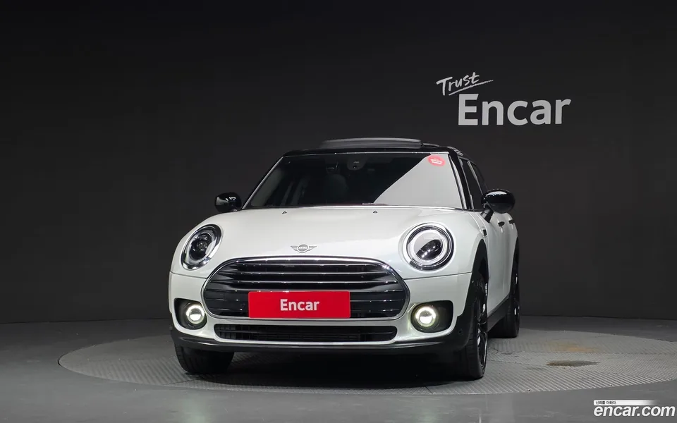 MINI Cooper Clubman 2023 — thumbnail 3