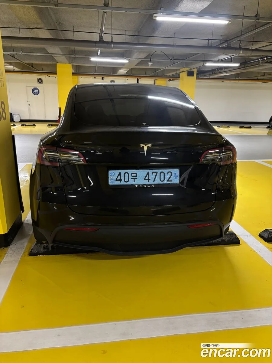 Tesla Model Y RWD 2024 — thumbnail 4