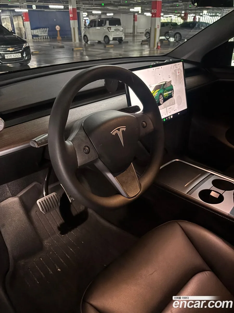 Tesla Model Y RWD 2024 — thumbnail 5