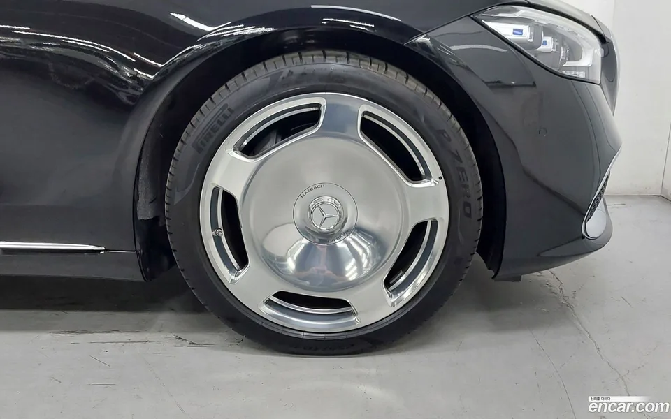 Mercedes-Benz S-Class S580 4MATIC 2025 — thumbnail 2