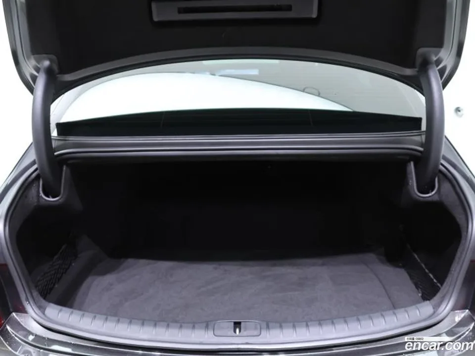 Genesis Electrified G80 e-AWD 2025 — thumbnail 2