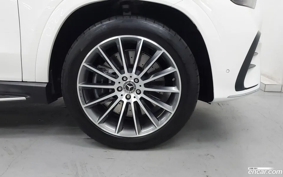 Mercedes-Benz GLE-Class GLE450 4MATIC 2025 — thumbnail 2