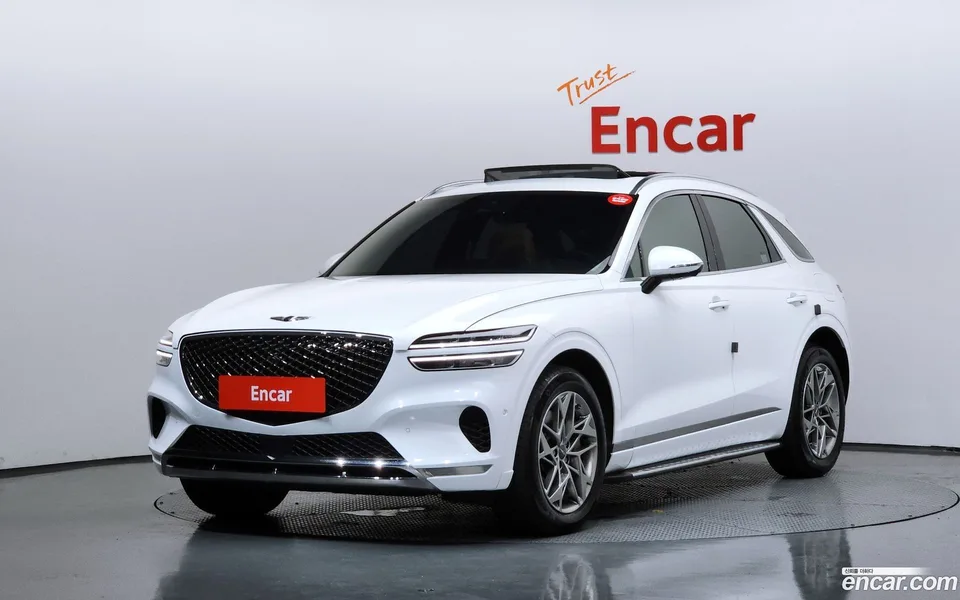 Genesis GV70 3.5T AWD 2022 — photo 1, buy with delivery to Moscow