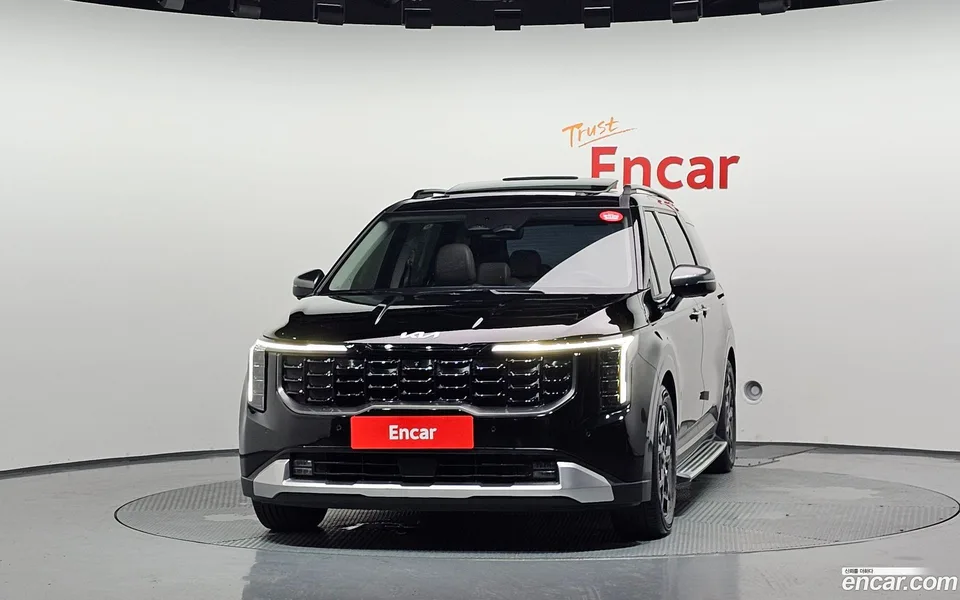 Kia Carnival 9 2024 — thumbnail 3