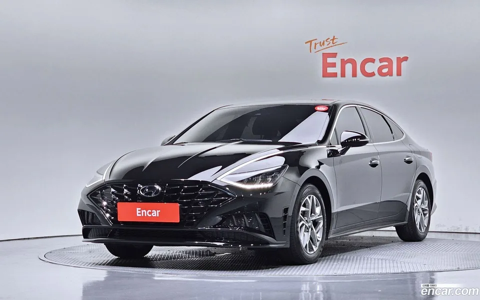 Hyundai Sonata 2.0 2022 — photo 1, buy with delivery to Moscow