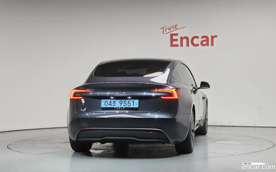 Tesla Model 3 RWD 2026 — миниатюра 4