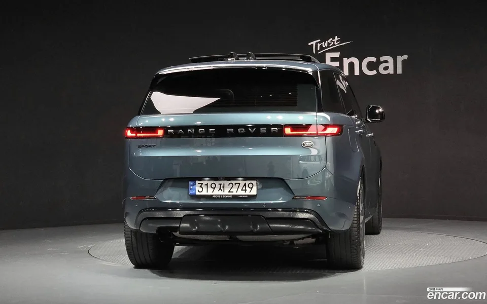 Land Rover Range Rover Sport D300 HSE 2023 — thumbnail 4
