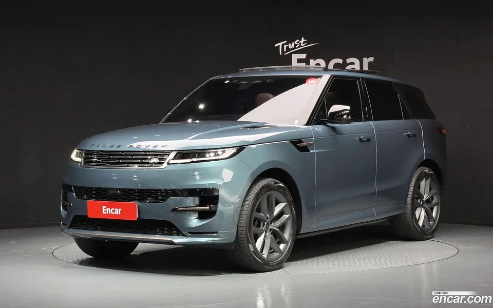 Land Rover Range Rover Sport D300 HSE 2023 — photo 1, buy with delivery to Moscow