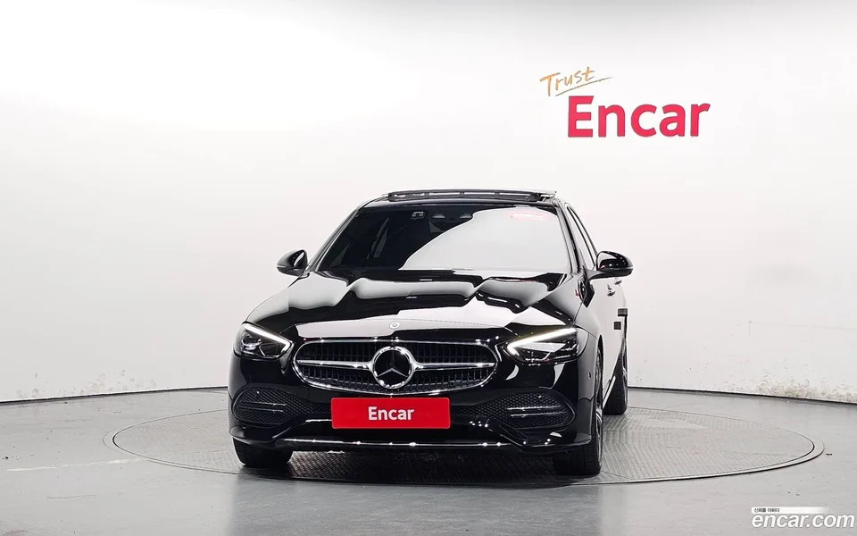 Mercedes-Benz C-Class C300 4MATIC 2023 — thumbnail 3