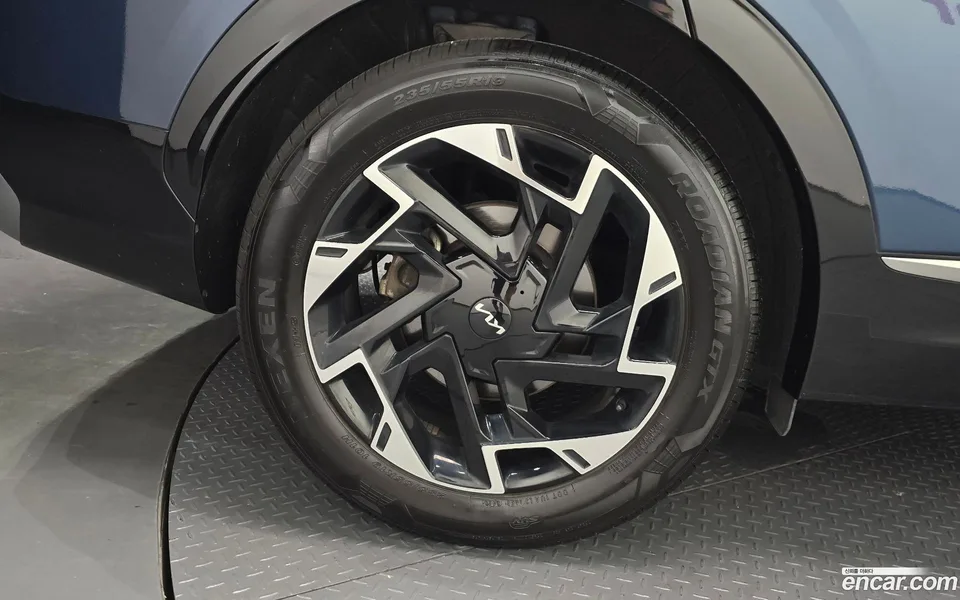 Kia Sportage 1.6 2WD 2023 — thumbnail 5