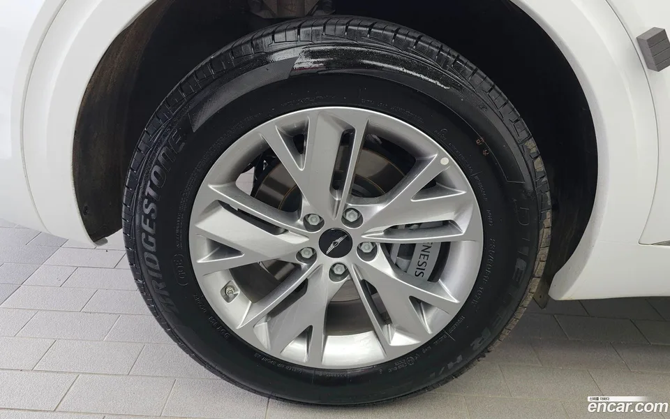 Genesis GV70 2.5T 2WD 2025 — thumbnail 5
