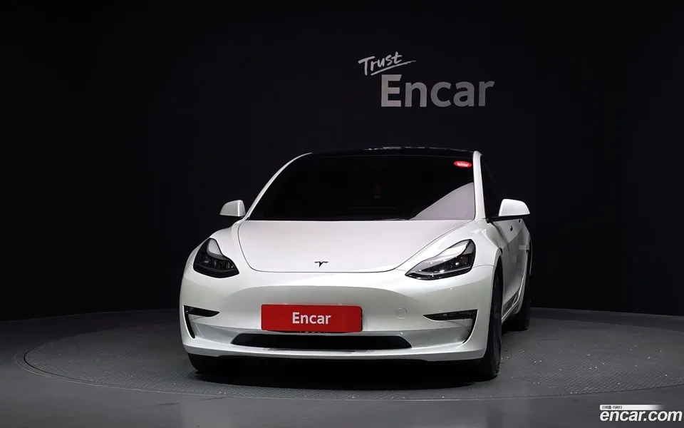 Tesla Model 3 AWD 2022 — thumbnail 3